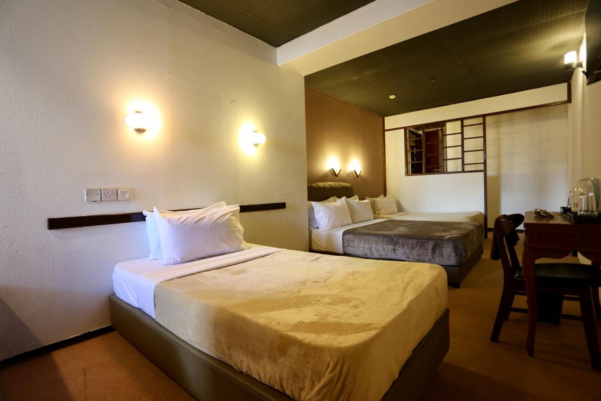 Fata Hotel By Project Borneo Kuching Bagian luar foto