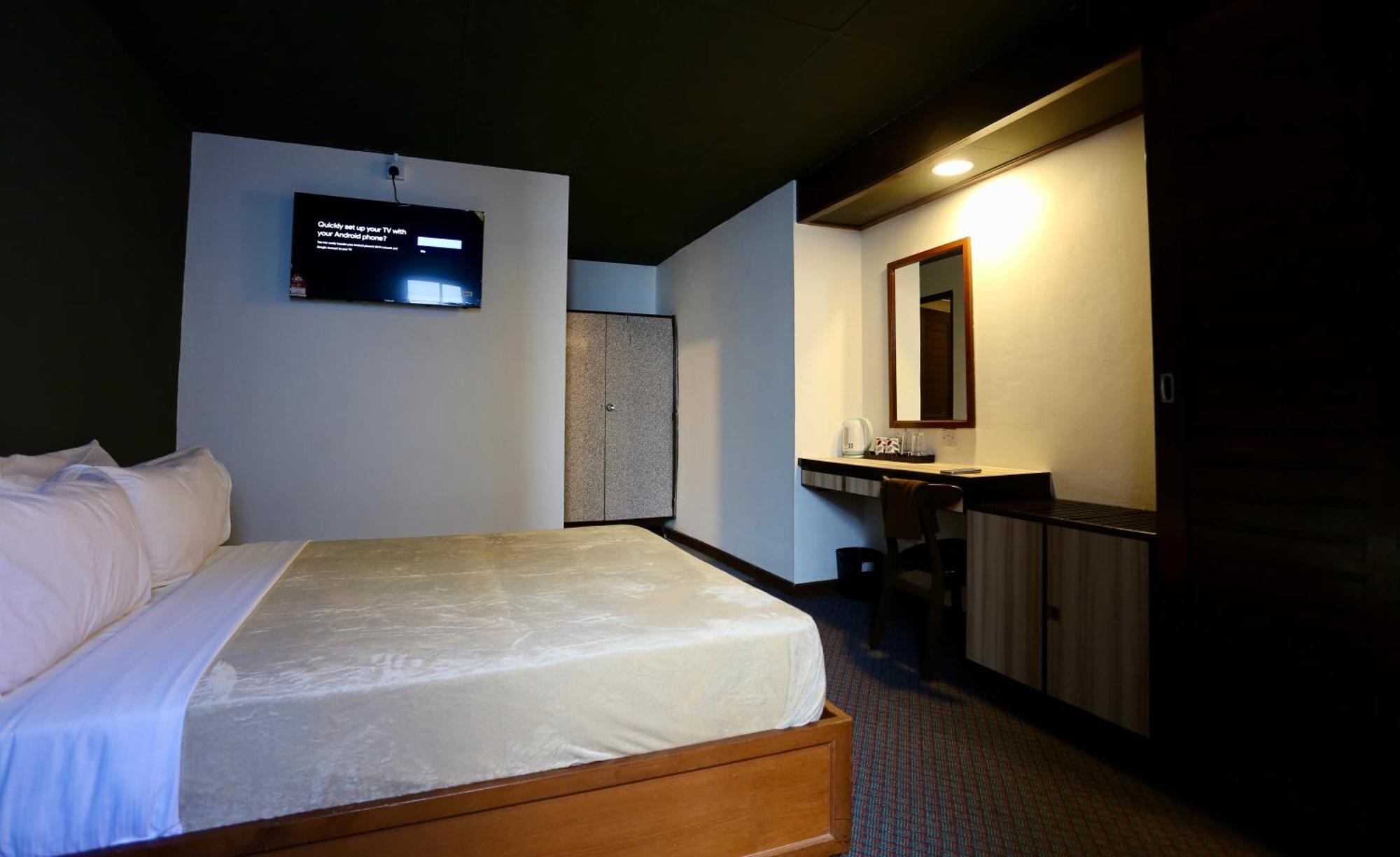 Fata Hotel By Project Borneo Kuching Bagian luar foto